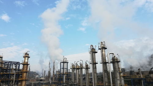 川维化工聚乙烯醇运行部班协技协联手深入推行“手指口述”操作法